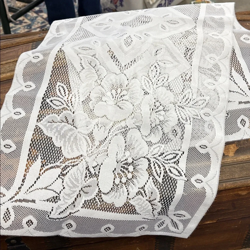 Elegant White Lace Table Runner
